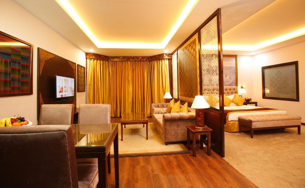 Royal Singi Hotel Катманду Екстер'єр фото
