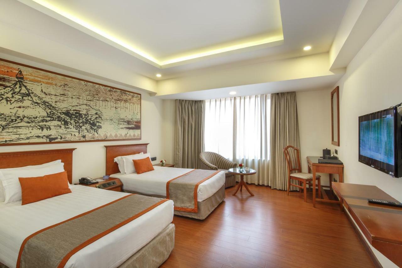 Royal Singi Hotel Катманду Екстер'єр фото